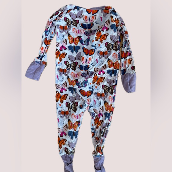 Little sleepies butterfly kisses 6-12 month onesie - Picture 2 of 6